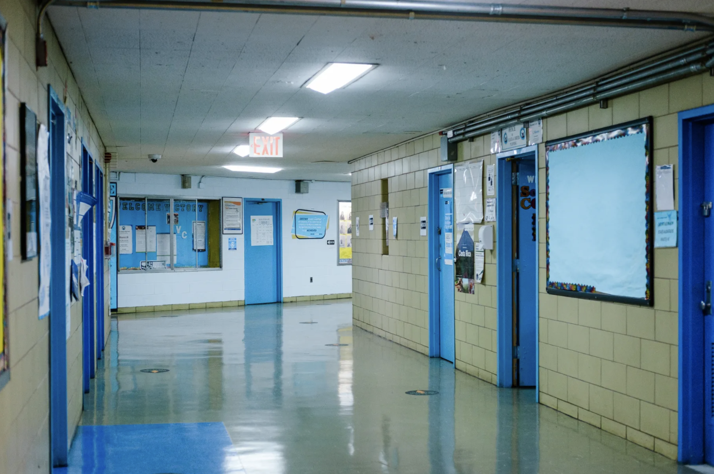 Amid omicron surge, NYC schools prepare to reopen after winter break